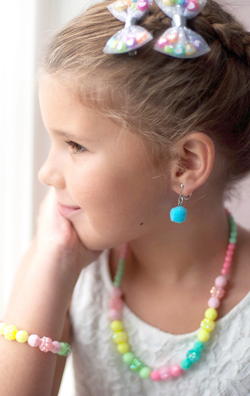 VIVIDLY VIBRANT NECKLACE & BRACELET SET