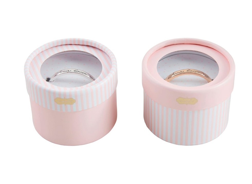 'Jesus Loves Me' Cuff