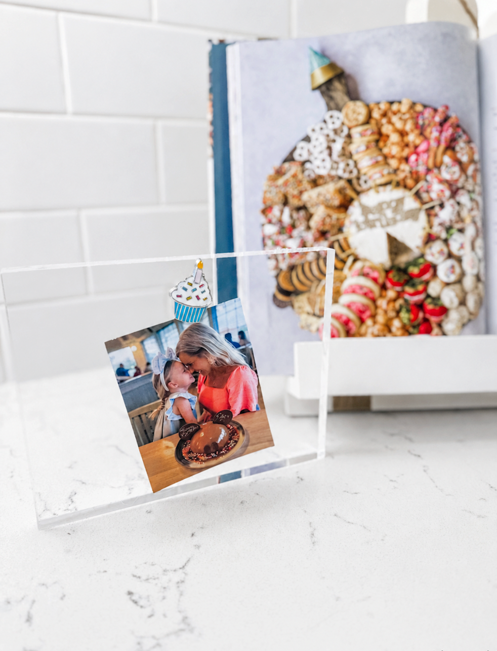 Simply Charming Frame Set