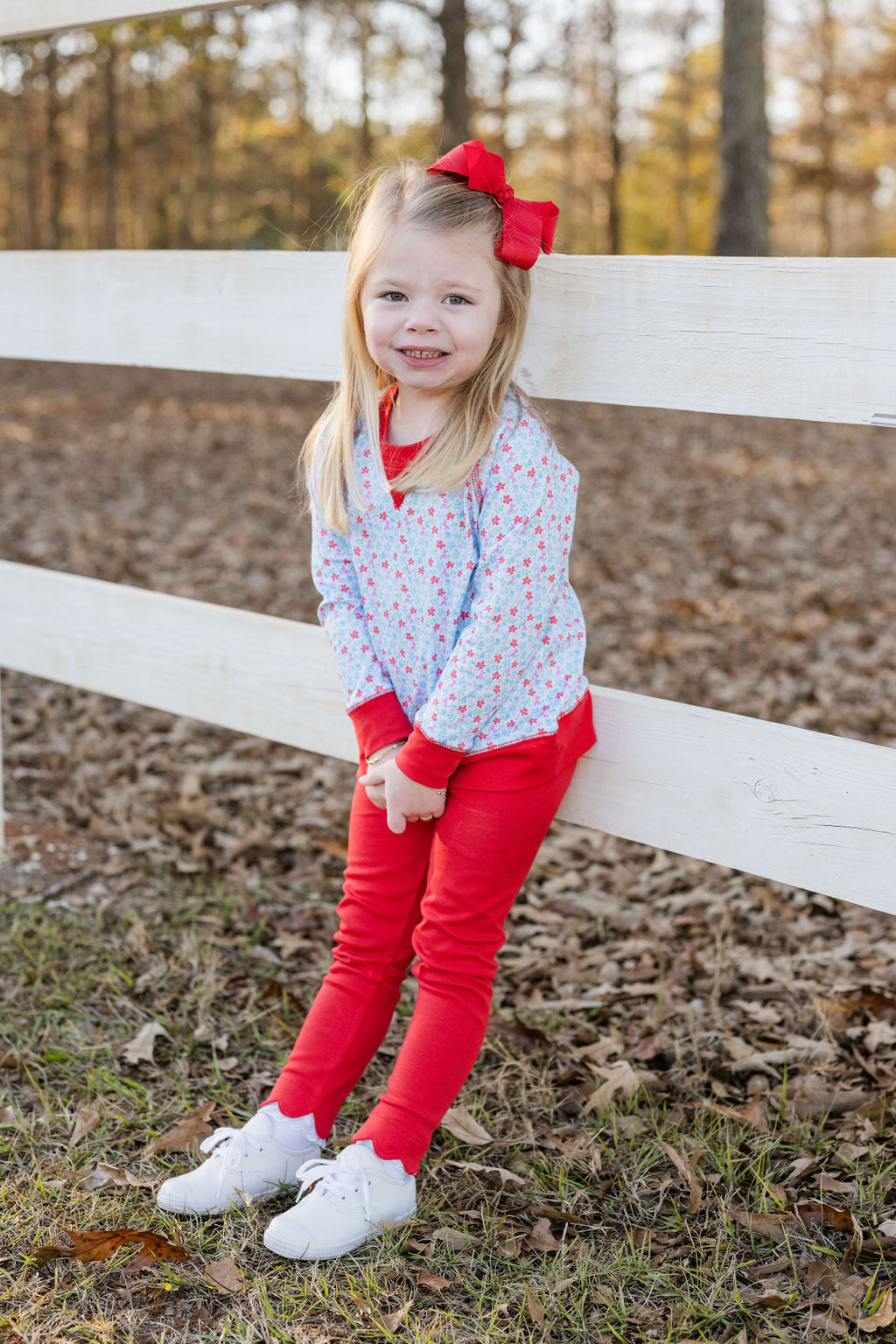 *PRE-ORDER* Red Scallop Leggings